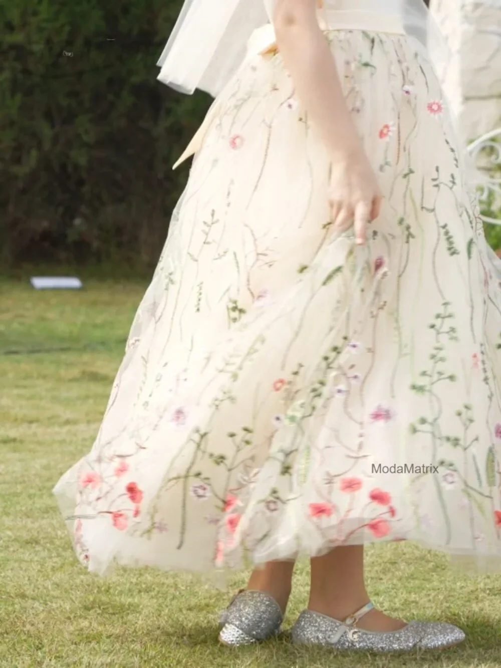Flower Girl Tulle Maxi Dress with Floral Embroidery and Back Zipper for Wedding